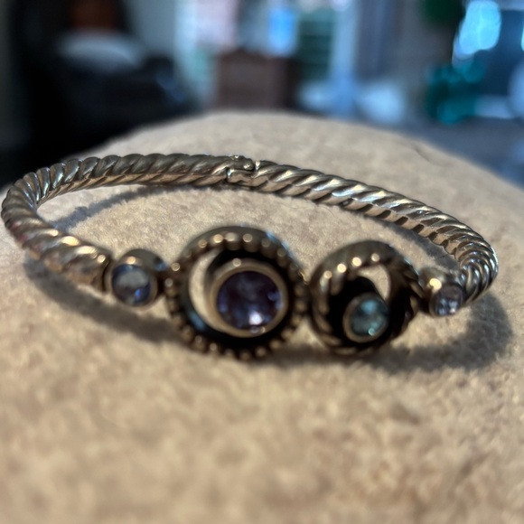 Brighton Jewelry - Brighton magnetized bracelet with 3 stones
GUC